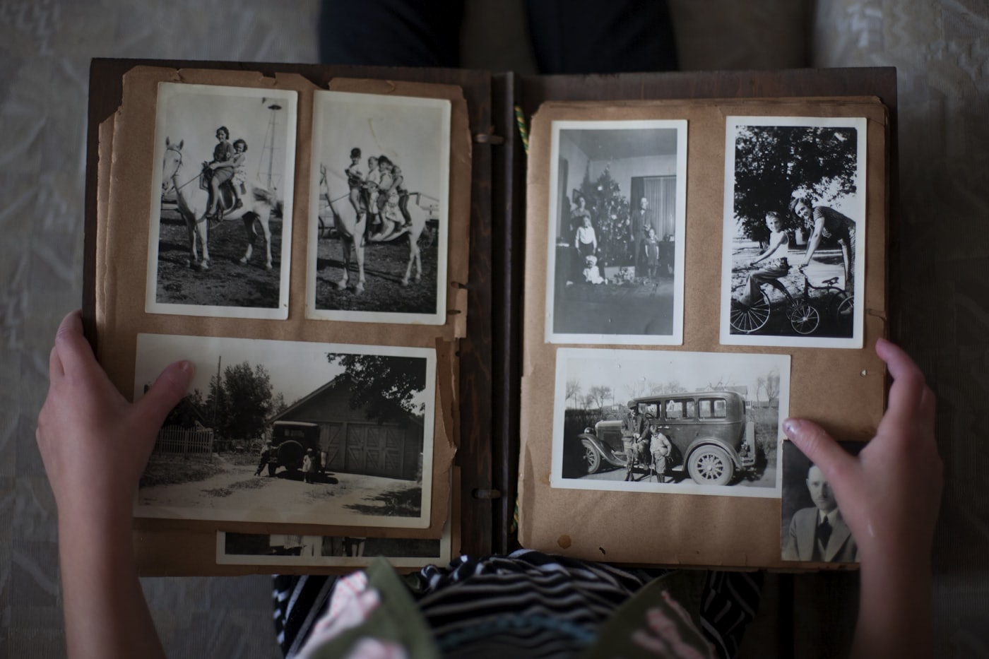 Álbum com fotografias de família